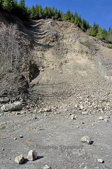 landslide 1 graphic